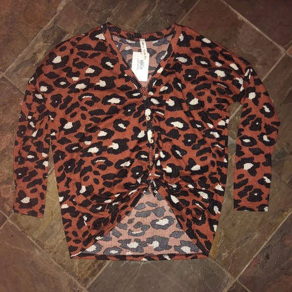 Rust Leopard Tie Button Top Medium - Picture 1 of 3